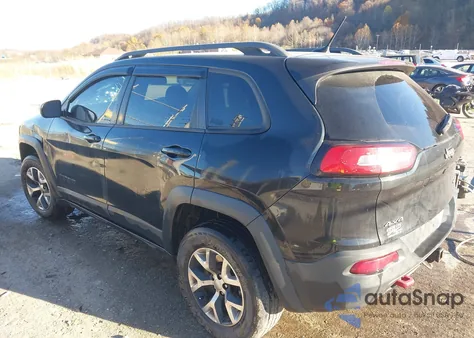 2015 Jeep Cherokee Trailhawk from USA, damaged, VIN 1C4PJMBS8FW741228
